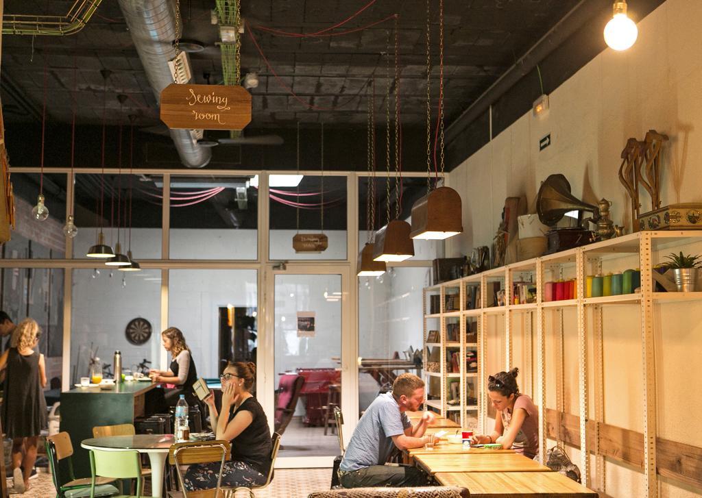 Pars Tailor'S Hostel Barcelona Exterior photo