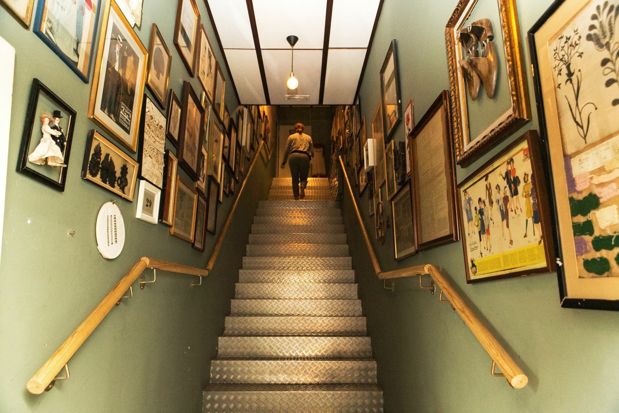 Pars Tailor'S Hostel Barcelona Exterior photo
